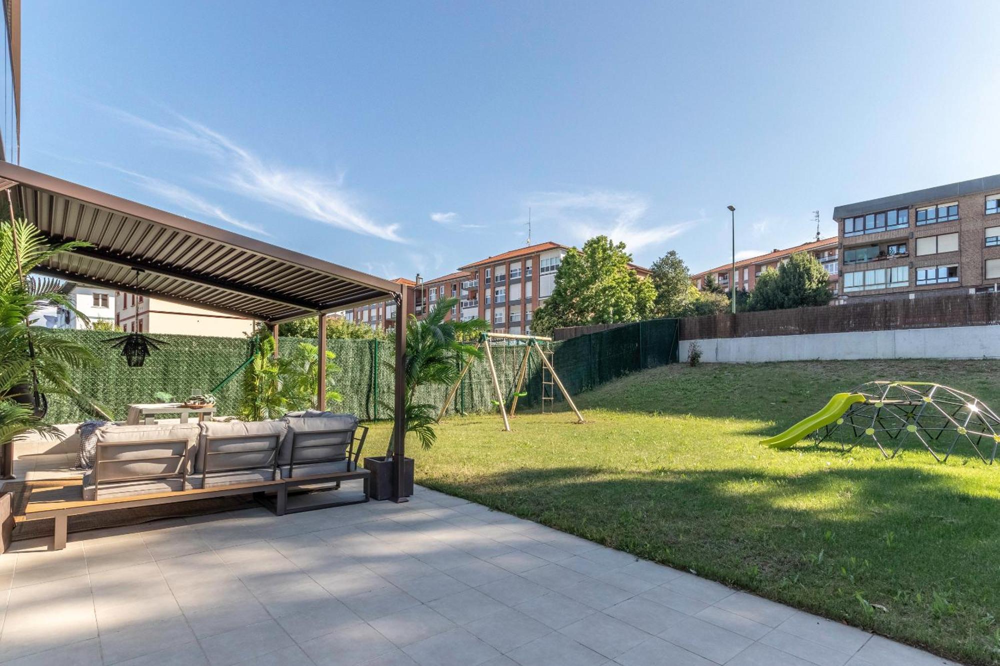 Akomodat En Precioso Y Moderno Con Jardin Y Parking Getxo Extérieur photo